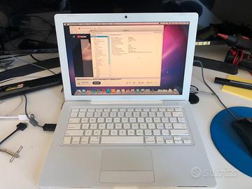 Apple MacBook prima gen