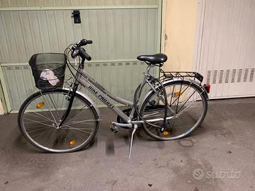 Bicicletta da donna marca Lombardo