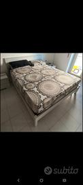 letto matrimoniale con materasso zona Acilia 
