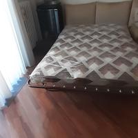 Divano letto a due posti più due poltrone