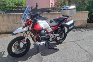 Moto Guzzi V85TT moto guzzi V 85 TT