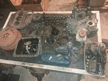 Ricambi motore KUBOTA D722 E