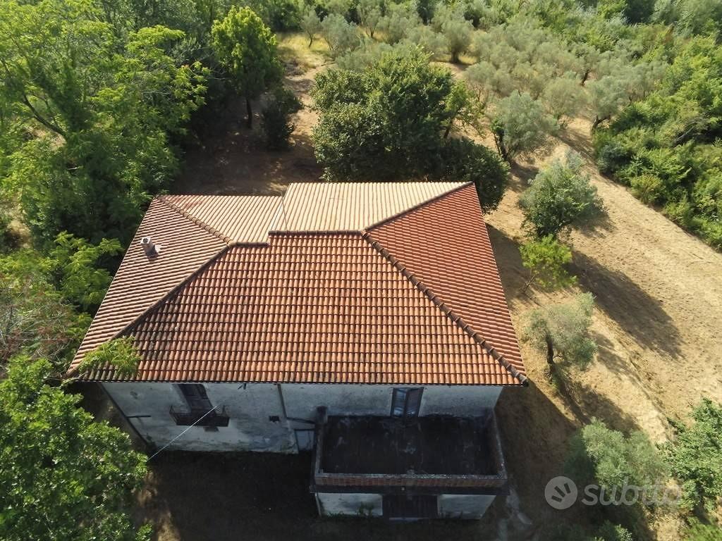 Rustico / Casale di 300 m² con 4 locali a Cervaro - Vista 4