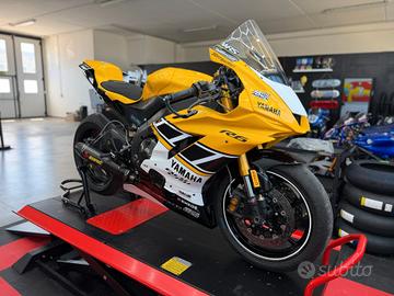 Yamaha YZF R6 PRONTO PISTA! PERMUTE!