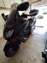 Yamaha T-max 500