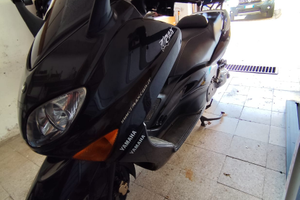 Yamaha T-max 500