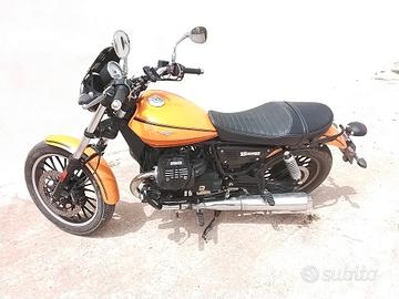 Moto Guzzi v9 roamer