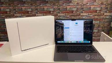 MACBOOK AIR 13,6" M2 2022 - 8 GB RAM / 512 GB SSD