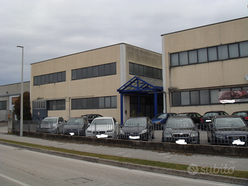 Laboratori piano terra mq 200 e mq 700 1° piano