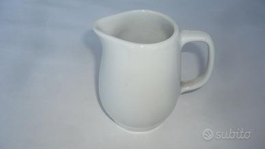 Brocca in porcellana Richard Ginori da collezione