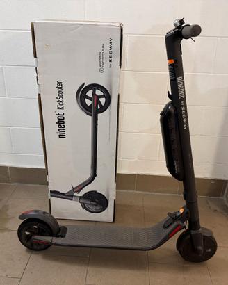 Monopattino Elettrico Ninebot Segway ES2 +Batteria