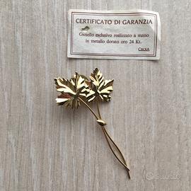 Spilla con foglie dorata 24kt