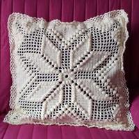 Cuscino in lana fatto a mano