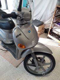 Piaggio Liberty 50 bauletto + parabrezza