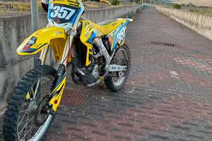 Suzuki rm z 450 del 2005