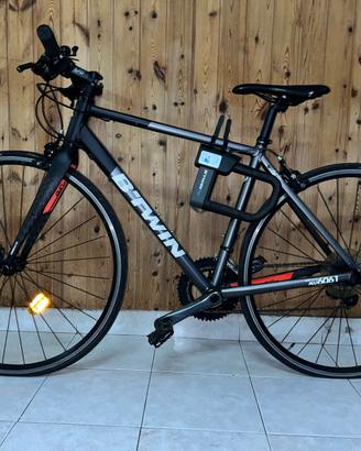 Bicicletta B’Twin Triban 540