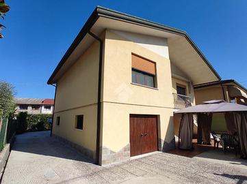 VILLA SINGOLA A CONA
