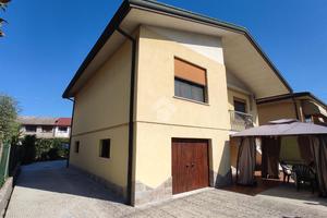 VILLA SINGOLA A CONA