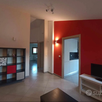 Attico mansardato arredato con ampio terrazzo