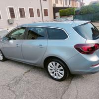 Opel Astra j sportourer cosmo benzina GPL