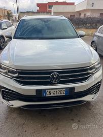 Auto Volswagen Tiguan 2.0 Tdi 150 Cv Dsg4 -R.Line