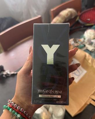 Yves saint laurent