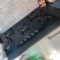 Piano cottura 5 fuochi Whirlpool