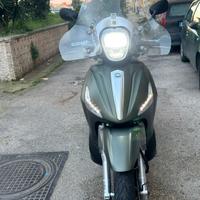 Beverly 300 s sport ABS-ASR come nuovo