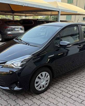TOYOTA Yaris 5 p 1.5h AUTOMATICA X NEOPATENTATI