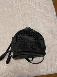 Zaino nero con pallini argento