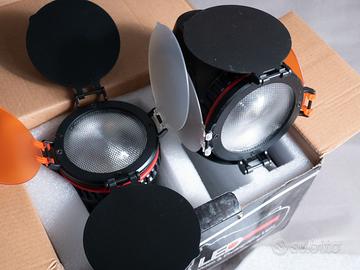 N. 2 illuminatori Hilow HL-200  Led Fresnel 30Wat