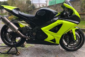 GSXR 1000 k5 PISTA