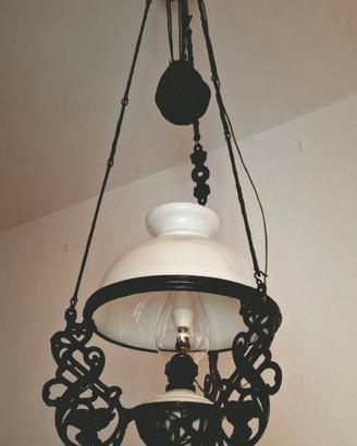 Lampadario in ferro battuto 