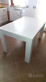 Tavolo cucina allungabile