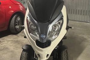 Piaggio MP3 300 - 2023