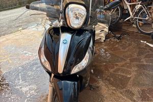 Piaggio Medley s 150 ABS Bauleto e Parabrezza
