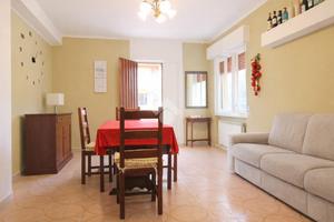3 LOCALI A PORTO RECANATI
