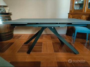 Tavolo soggiorno con 6 sedie