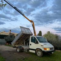Iveco daily 35c15 con gru