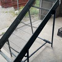 Defogliatore per olive a caduta defogliatrice