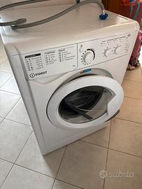 Lavatrice indesit