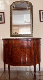 Consolle in legno e specchio in stile classico