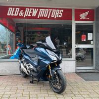 Honda forza 750 Blue jeans