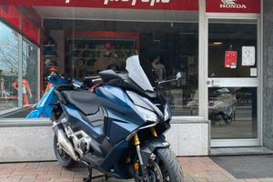 Honda forza 750 Blue jeans