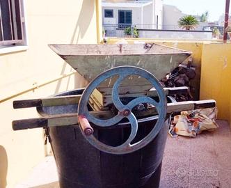 Pigiatrice macinauva vintage funzionante 