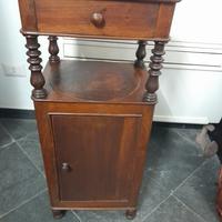 Comodino  Luigi Filippo noce