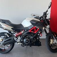 Aprilia Shiver 900 bianca