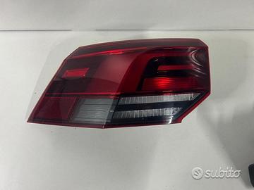 Fanale posteriore sx volkswagen golf 8