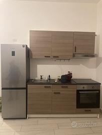 Cucina e frigo
