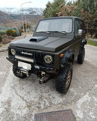 Suzuki Samurai 
